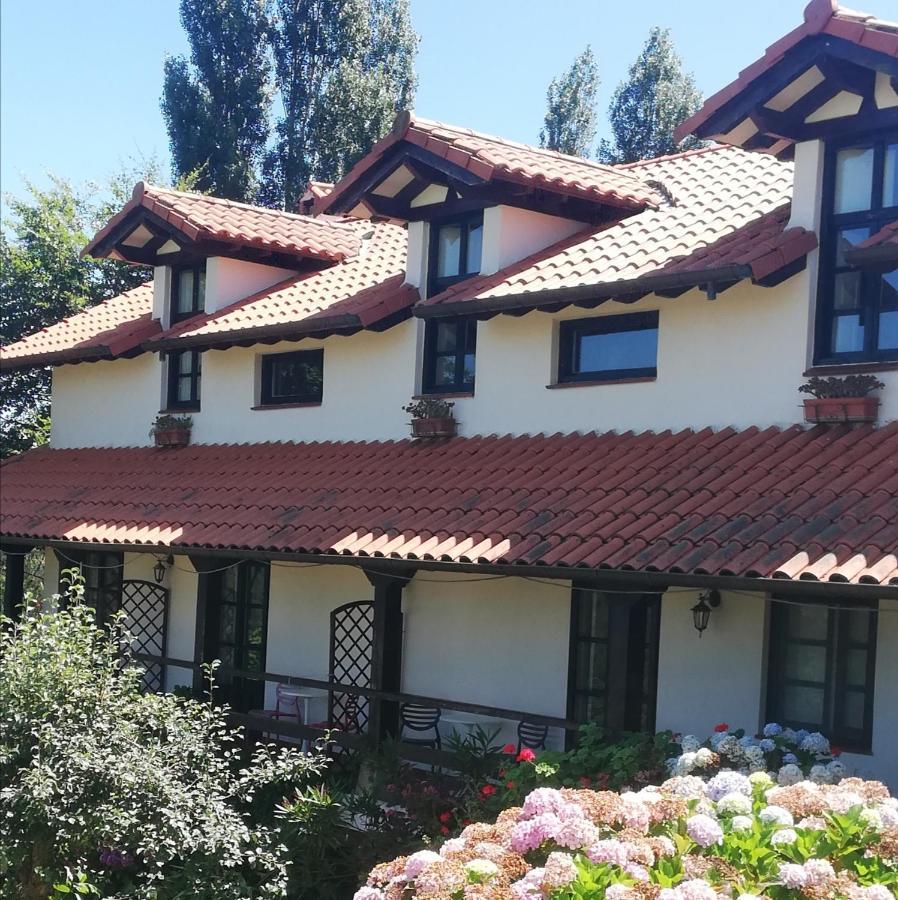 Posada Torre Del Milano Комильяс Экстерьер фото