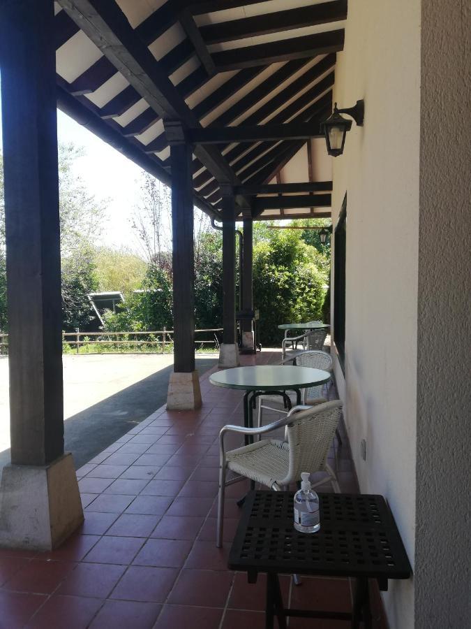 Posada Torre Del Milano Комильяс Экстерьер фото